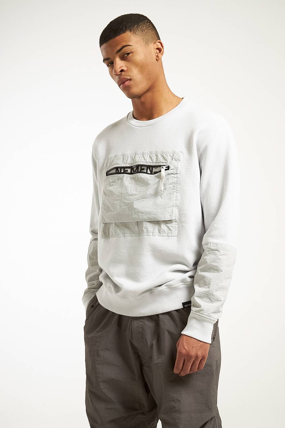 NemeN NMN_E23130F_216 [JYNX – CHEST POCKET ROUNDNECK] 2025
