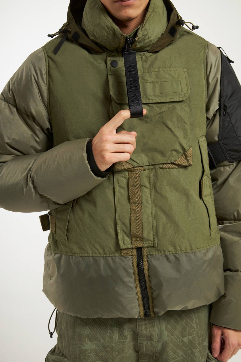 NemeN NMN_I22240_201 [ARMY – MULTIFABRIC DOWN JKT] Acquista Ora