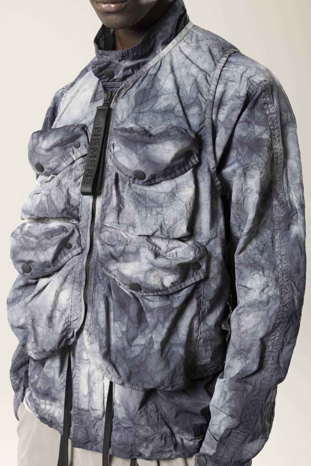 NemeN NMN_E22237_120 [TIE-DYE GUARD VEST] Qualità