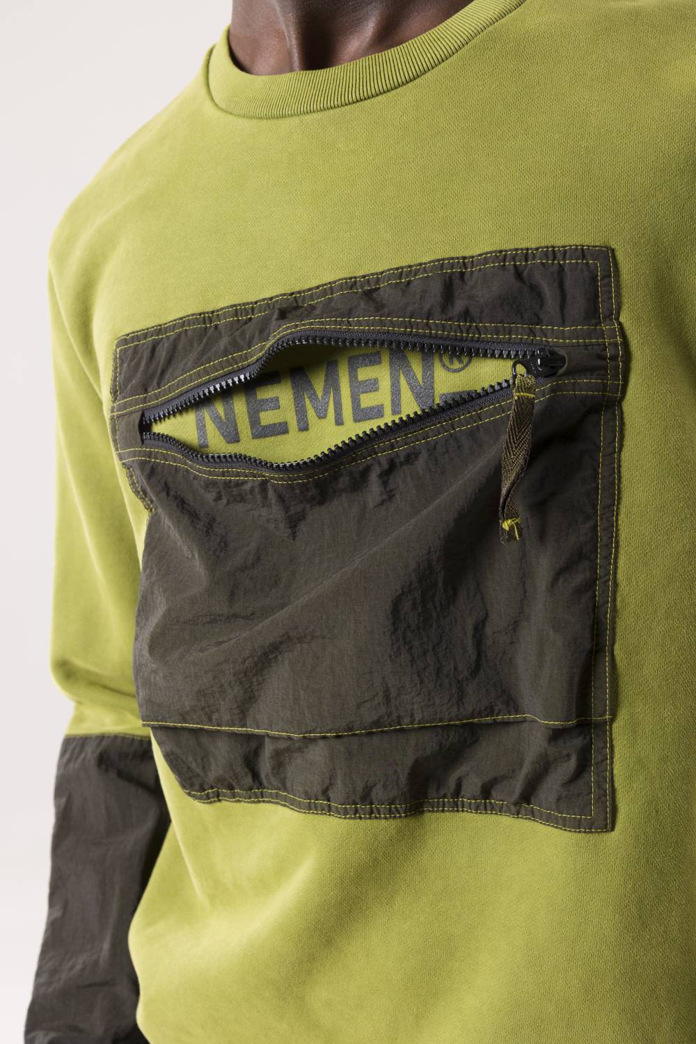 NemeN NMN_E22130F_207 [JYNX CHEST POCKET SWEATSHIRT] Prezzo Ridotto