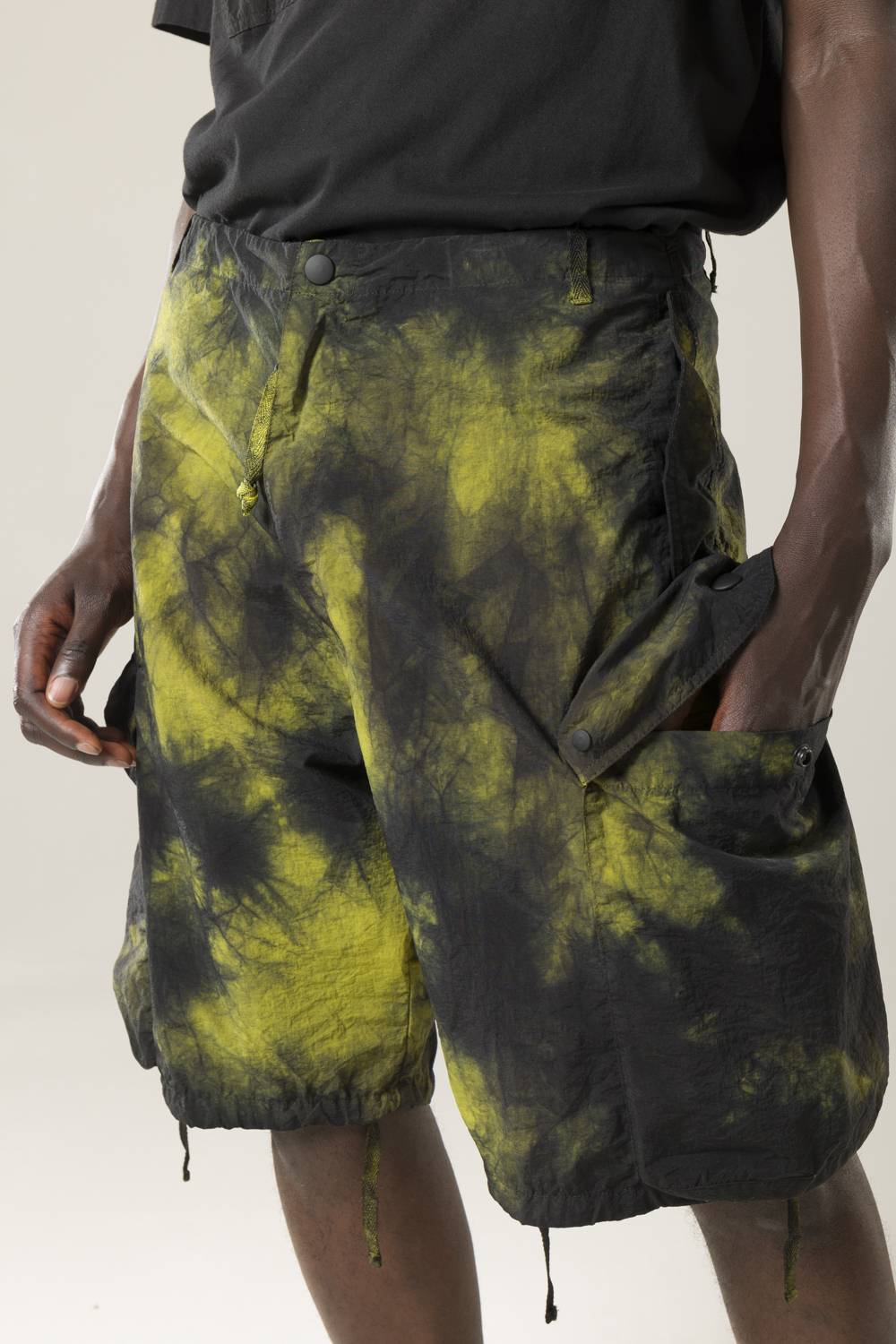 NemeN NMN_E22034P/1_158 [FLOW TIE DYE CARGO SHORT] 2025