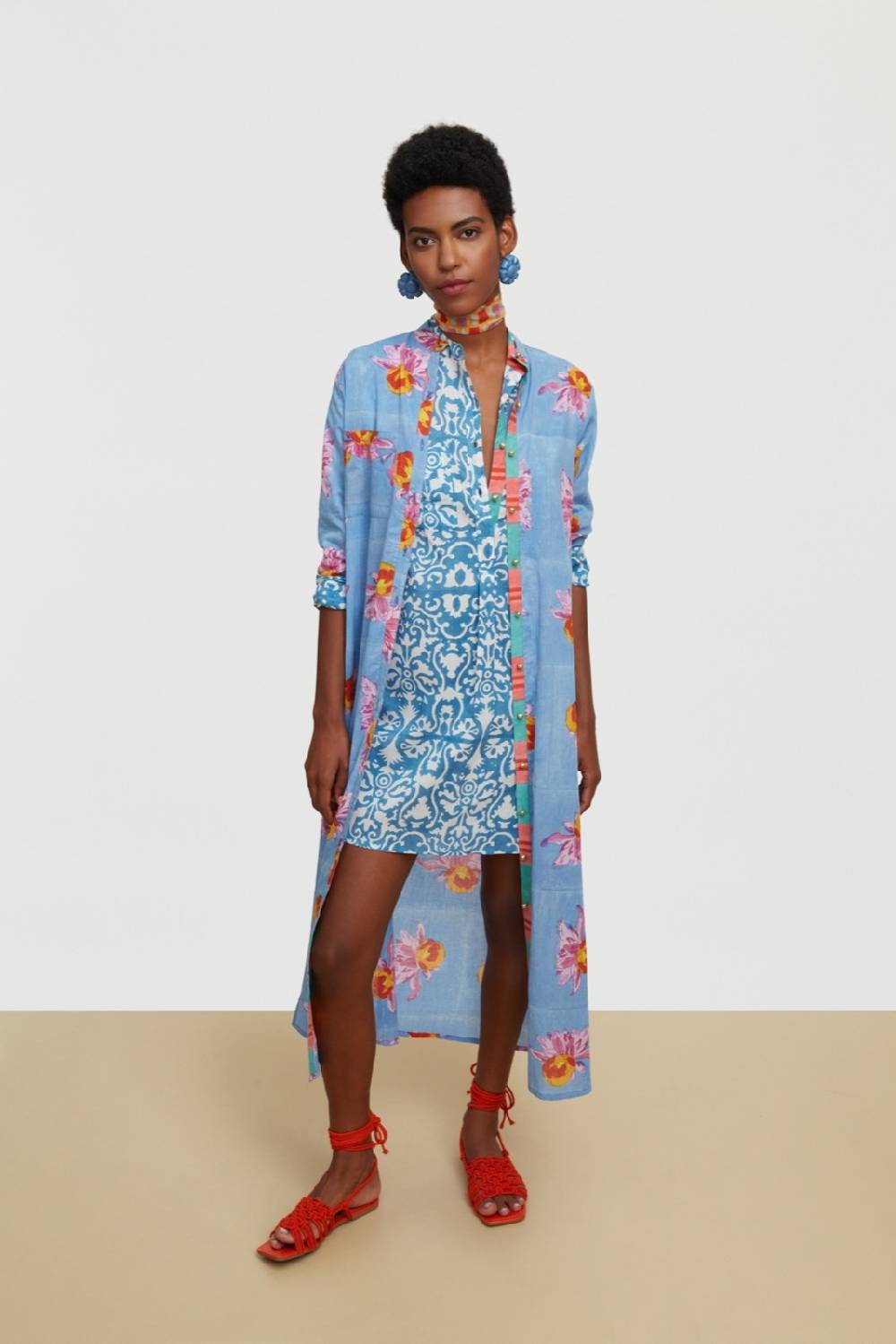 Lisa Corti kurta corta damask design white blue Nuova