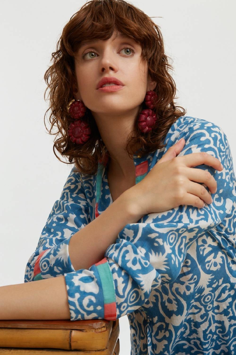 Lisa Corti kurta lunga damask design white blue 2025