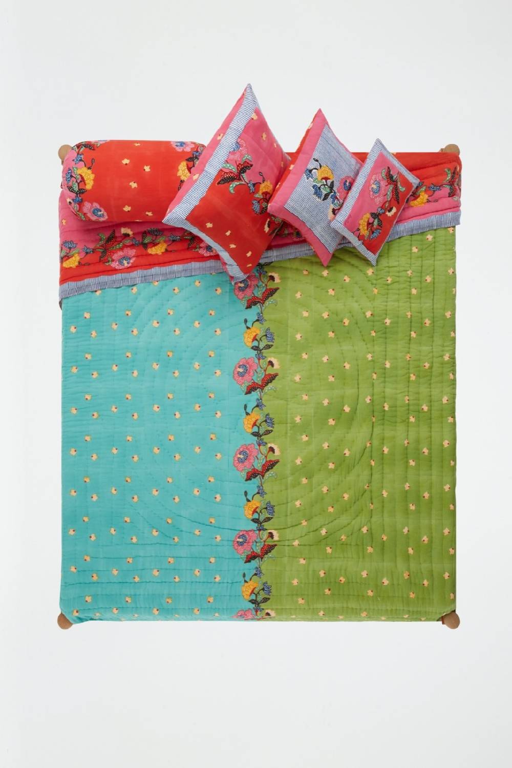Lisa Corti trapunta reversibile 250x270cm indonesian red rose Comprane uno, ottenene uno gratis