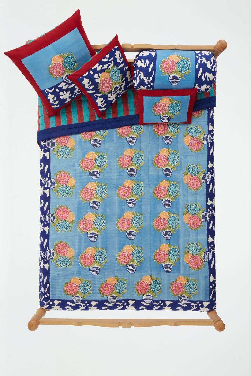 Lisa Corti trapunta reversibile 250x270cm lisa corti x la minervetta blue pot sky Ritorno libero
