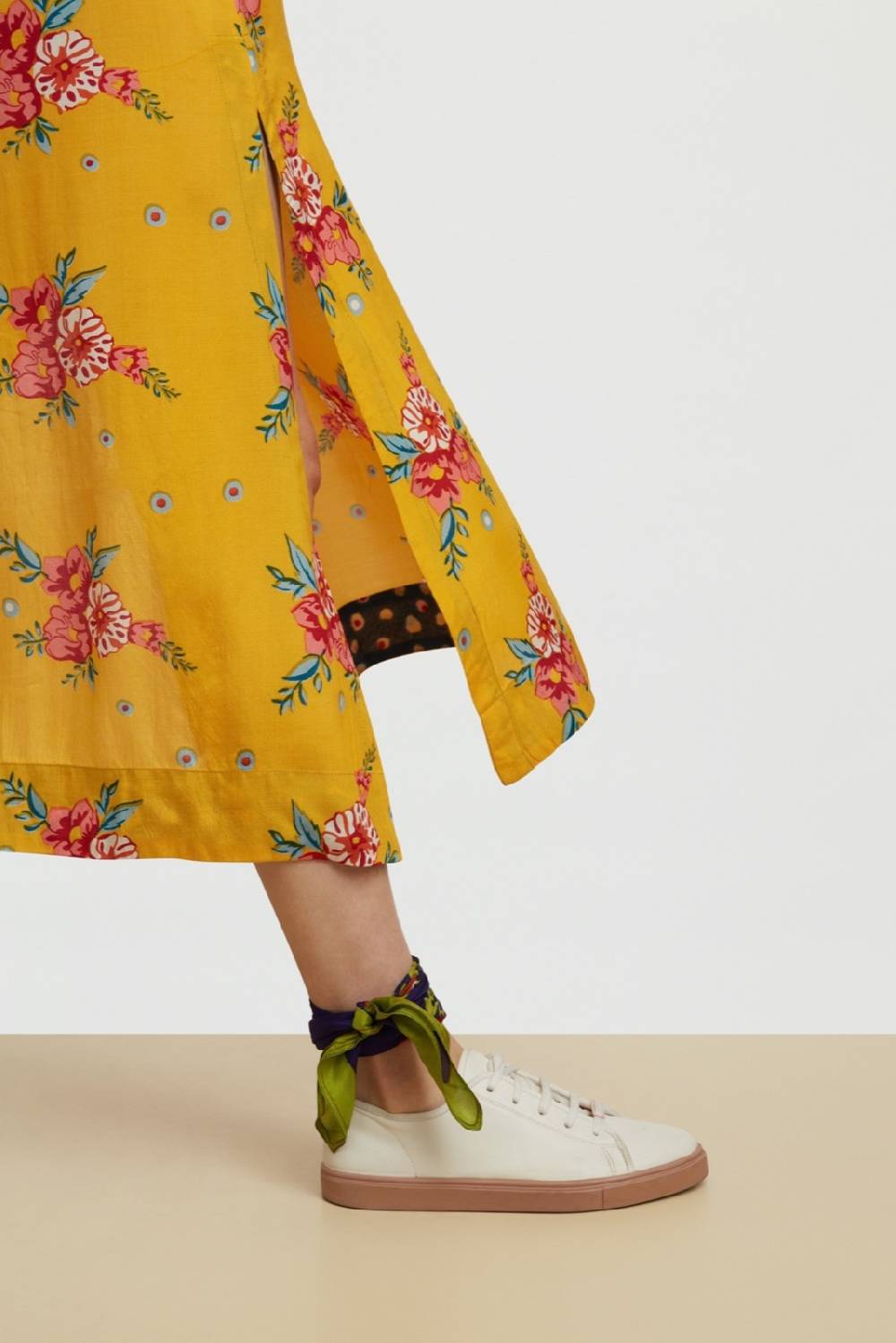 Lisa Corti abito myanmar bukhara flower gold Negozio online di fabbrica