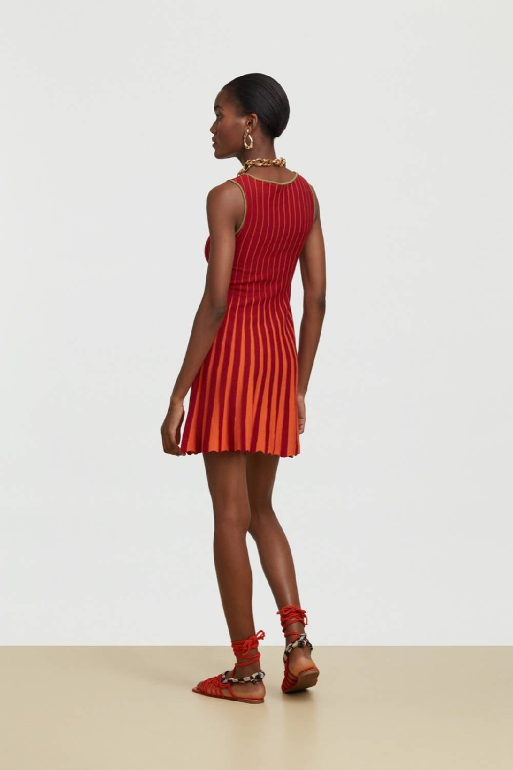 Lisa Corti abito mulberry red Offerte giornaliere