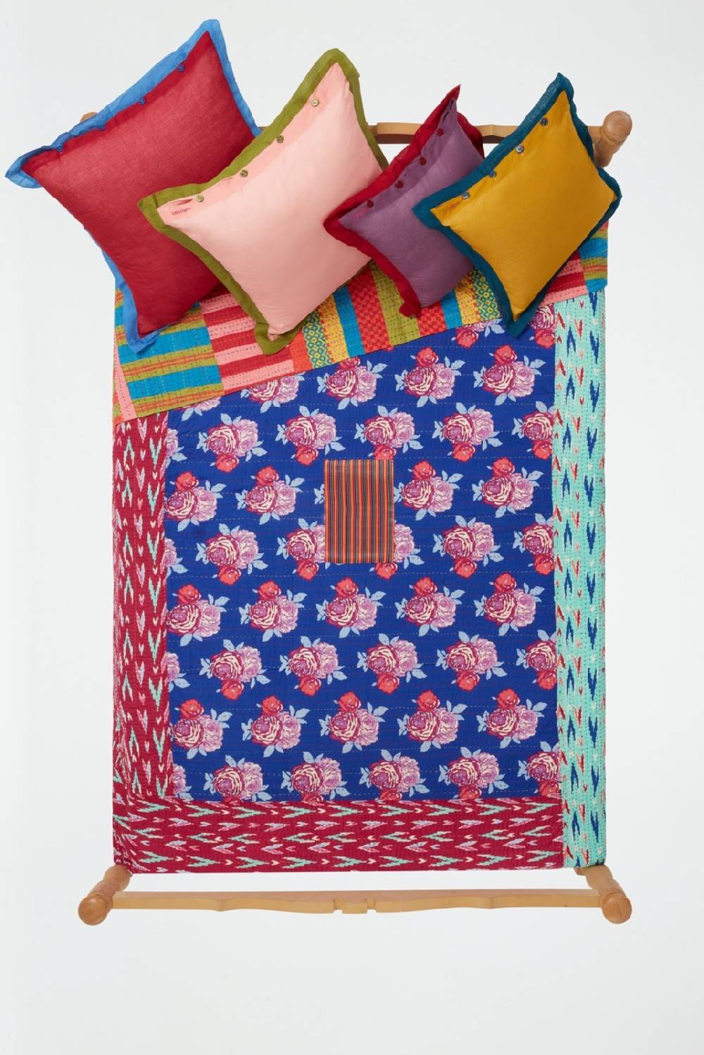 Lisa Corti copriletto reversibile gudri 220x250cm bold rose royal blue Ultimo giorno