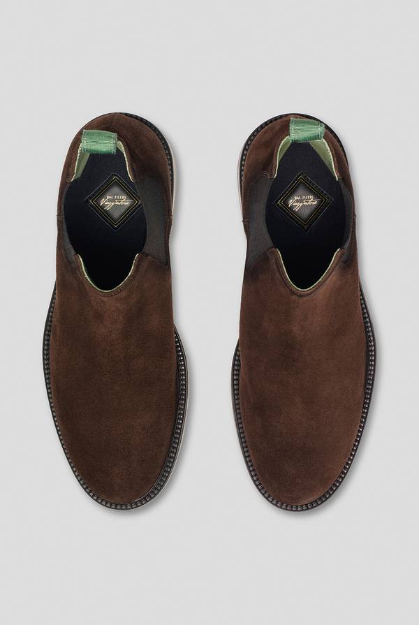 Pal Zileri Chelsea boots in camoscio Offerta