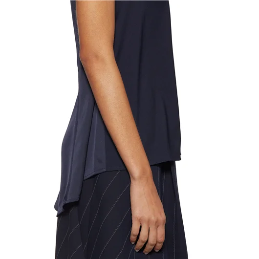 HIGH USE T-SHIRT IN JERSEY STRETCH In Vendita