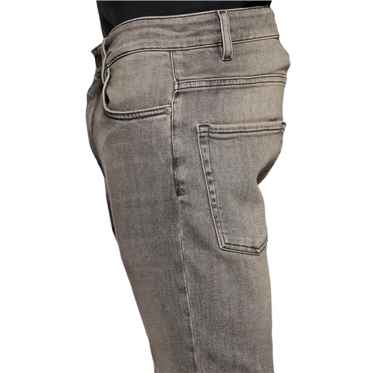 REPRESENT JEANS IN DENIM DESTROYER Convenienza