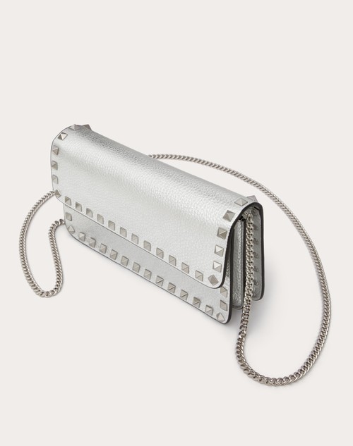 Red Valentino PORTAFOGLIO CON CATENA ROCKSTUD IN VITELLO GRANATO METALLIZZATO 2025