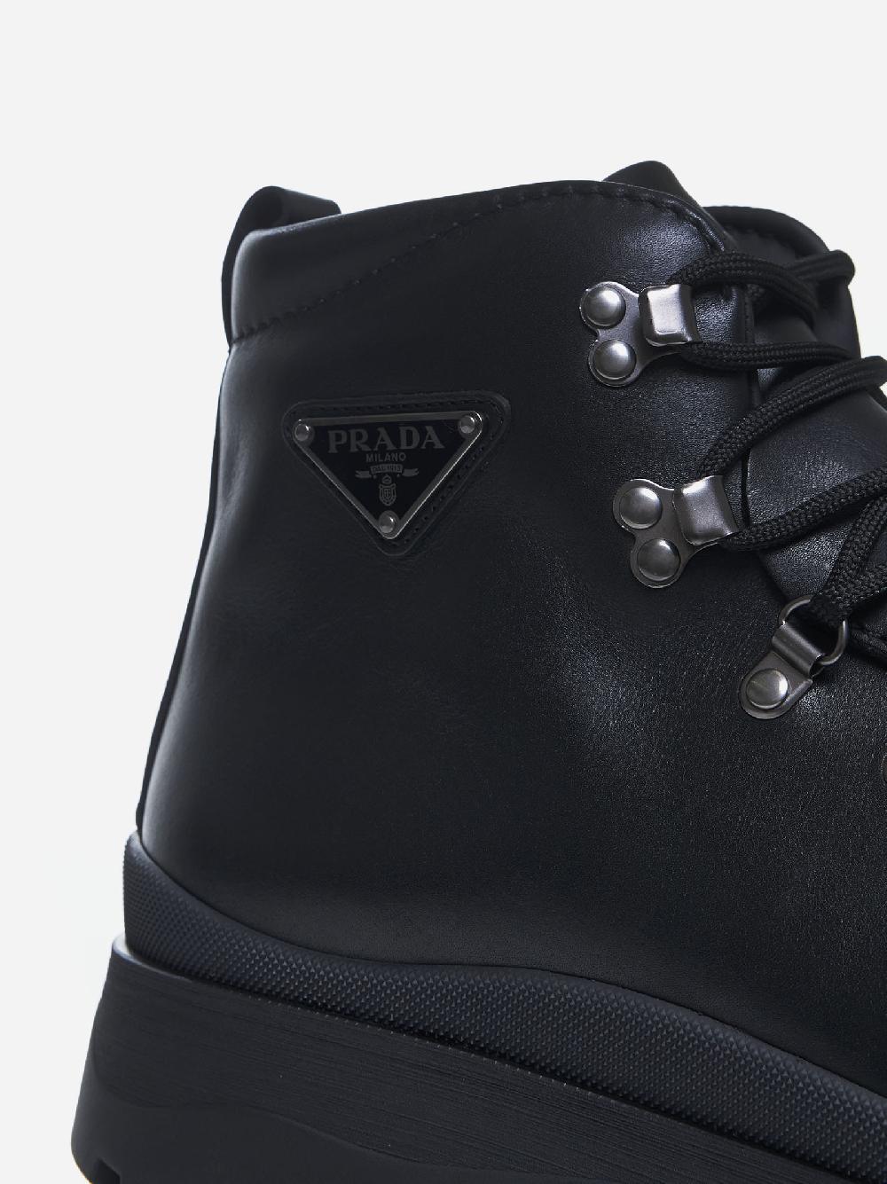 PRADA Stivaletti in pelle Convenienza