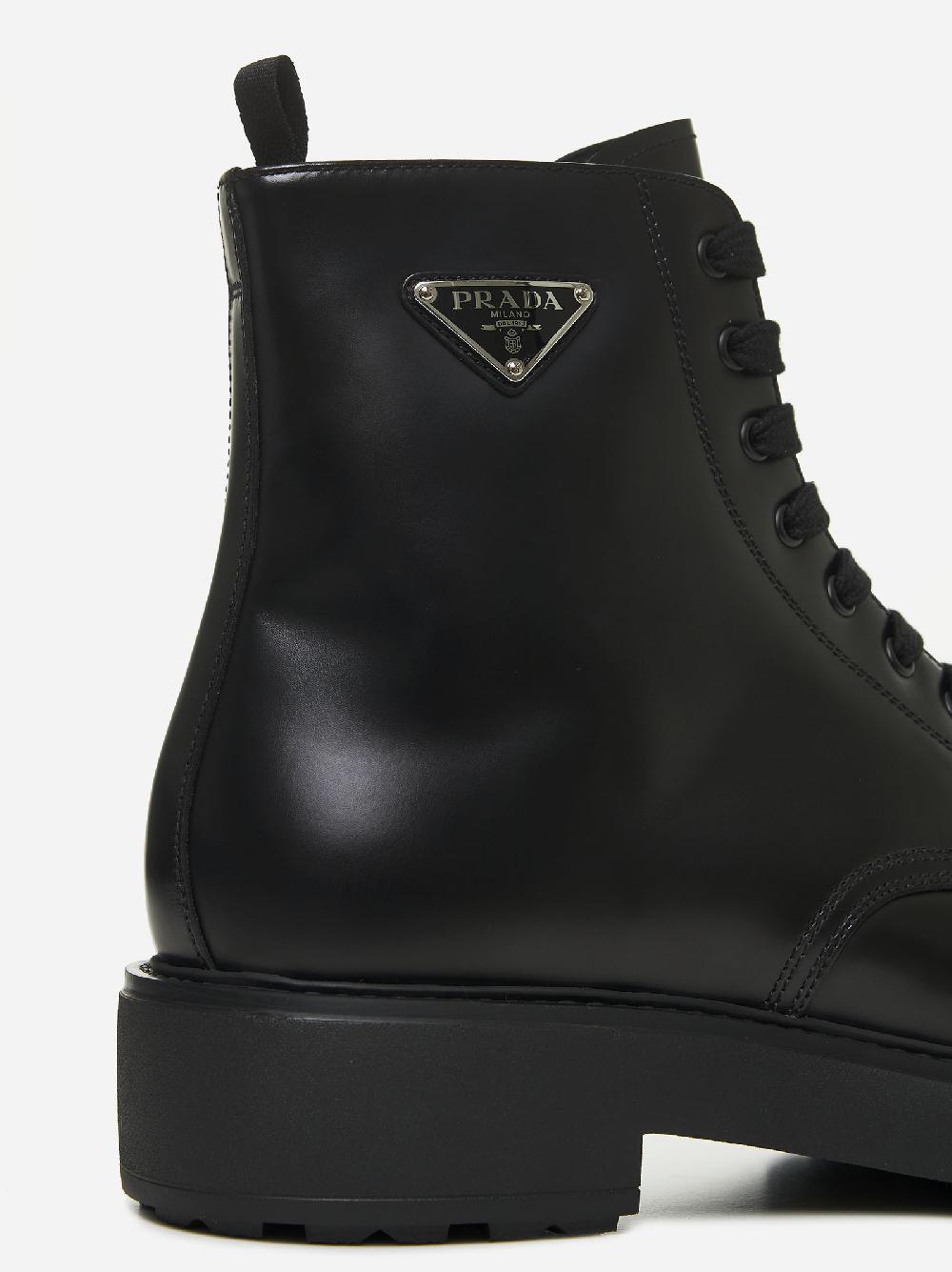 PRADA Stivaletti in pelle con placca-logo Economico