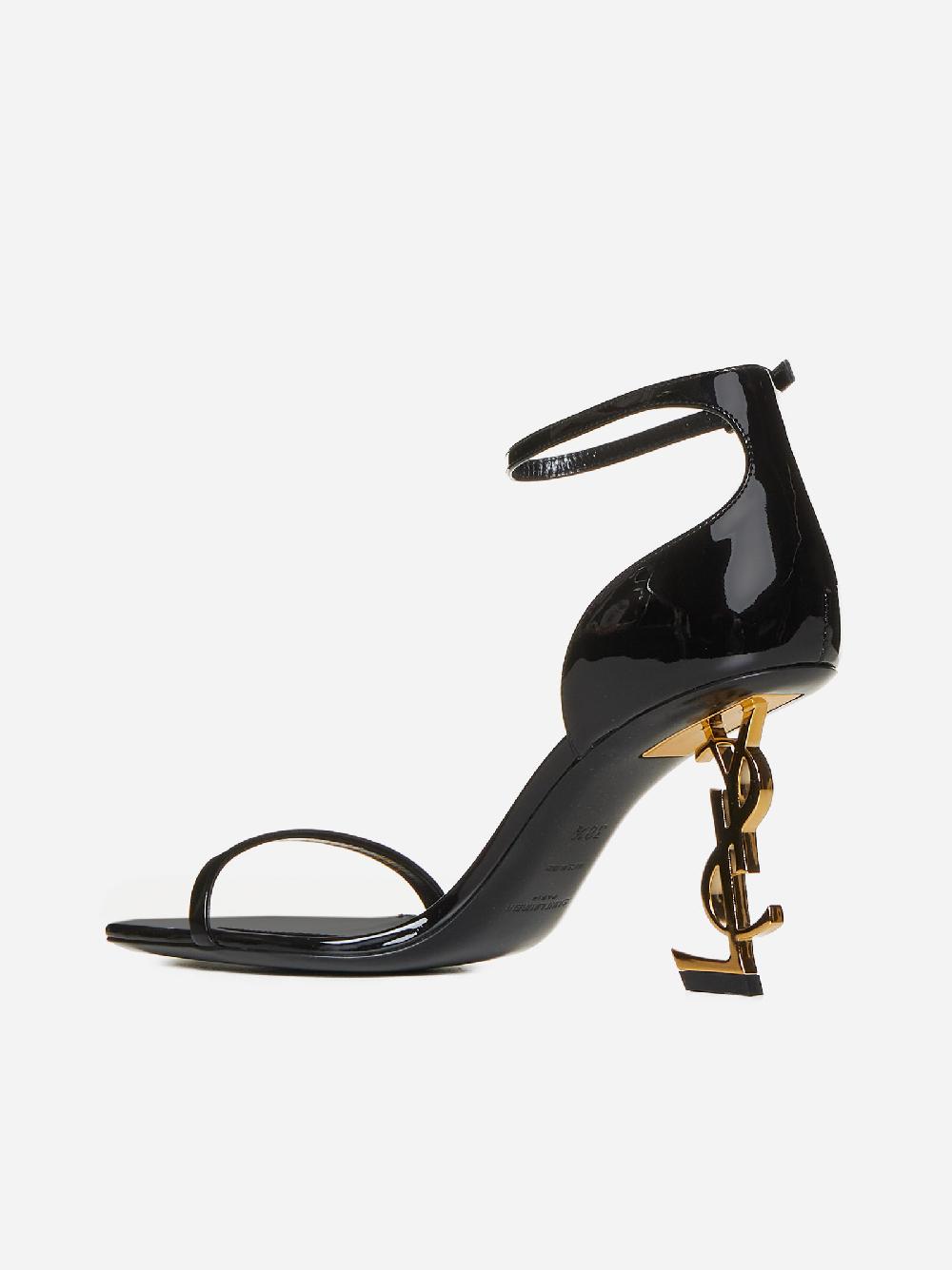 SAINT LAURENT Sandali Opyum YSL in vernice Novità
