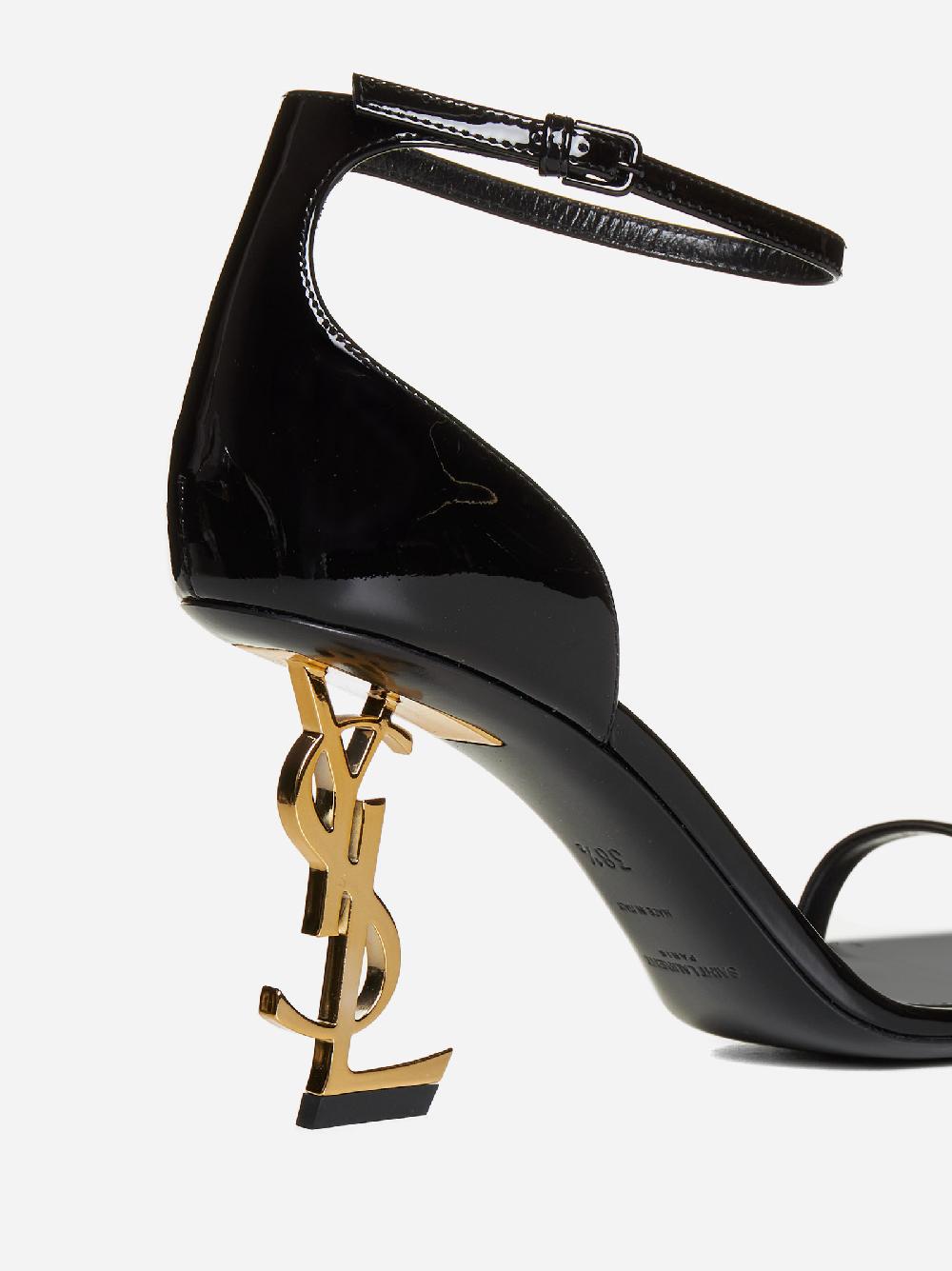 SAINT LAURENT Sandali Opyum YSL in vernice Novità