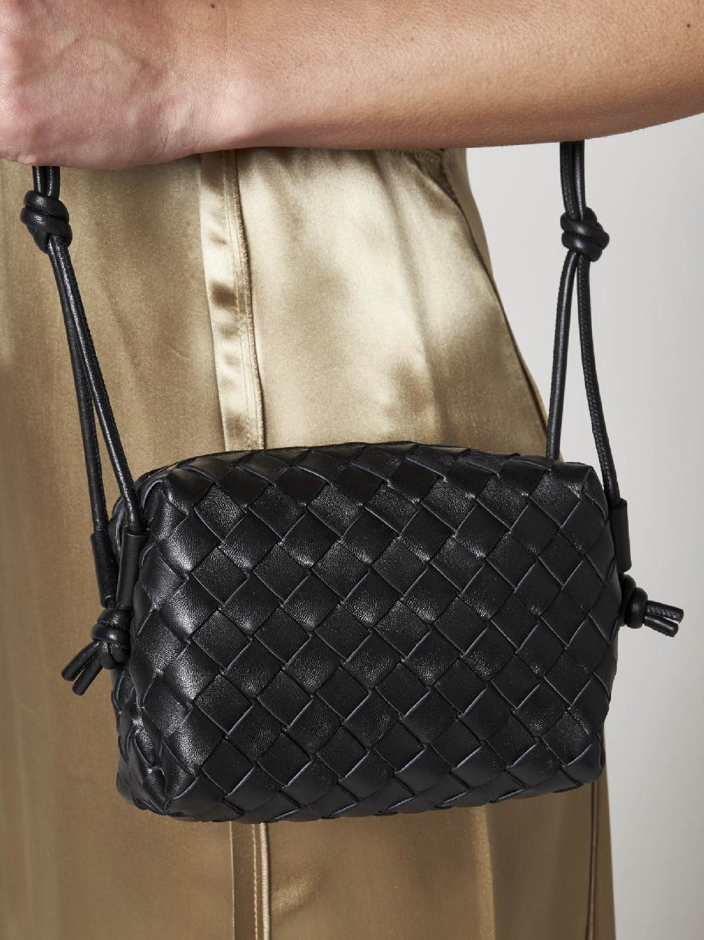 BOTTEGA VENETA Borsa mini Loop in pelle Intrecciato Affare Del Giorno