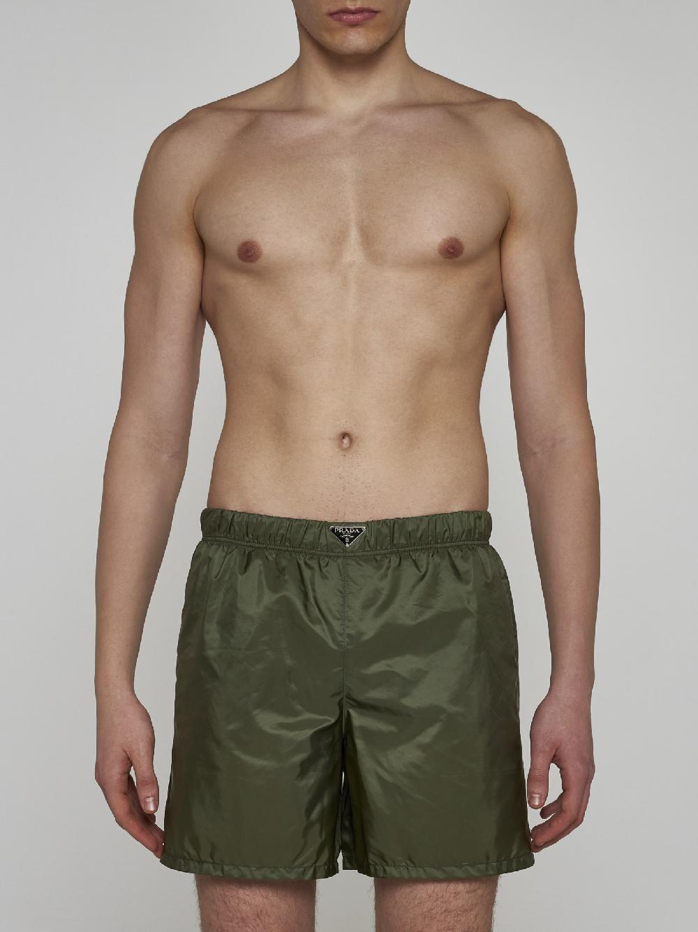 PRADA Shorts in Re-Nylon con placca-logo In Saldo