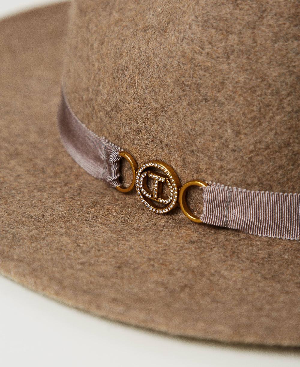 Scee by twin set Cappello in panno con Oval T Soddisfazione Garantita