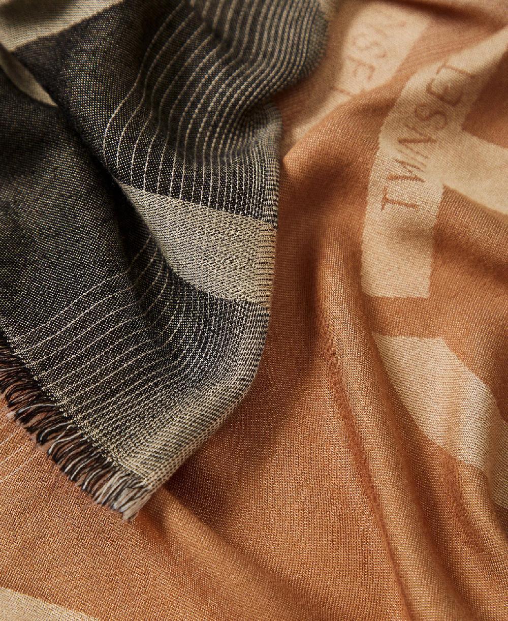 Scee by twin set Kefiah jacquard con Oval T Qualità Garantita
