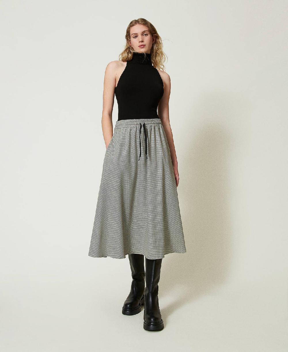 Scee by twin set Top halter fitted in maglia Promozione