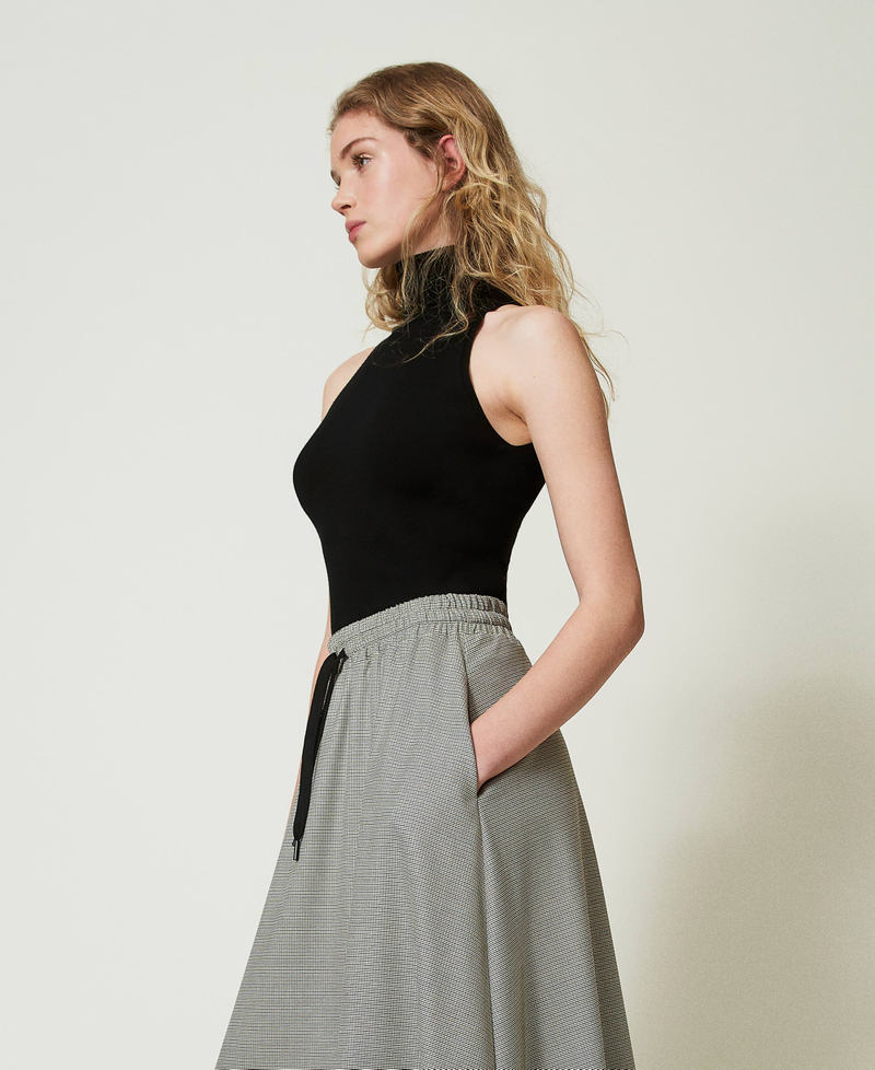 Scee by twin set Top halter fitted in maglia Promozione