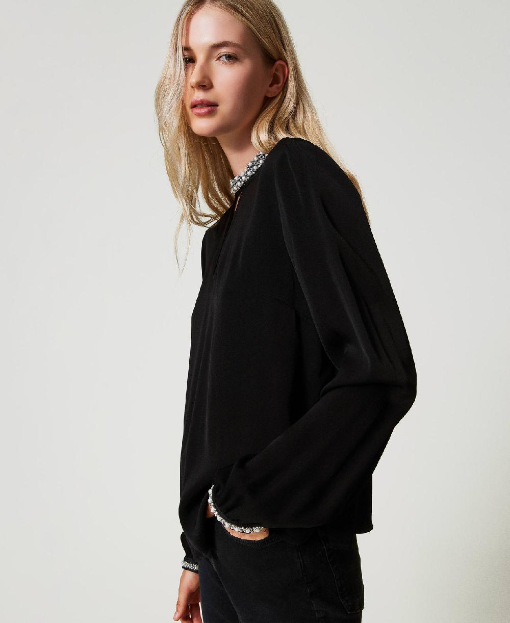 Scee by twin set Blusa in crêpe con ricami Fino Al -60%