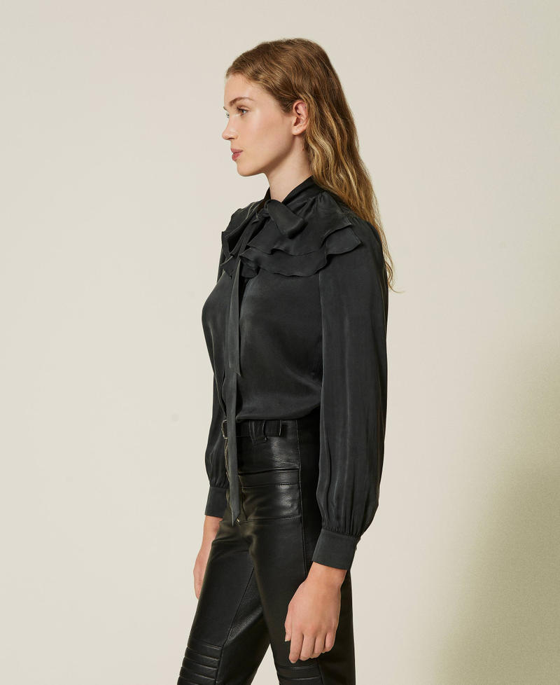 Scee by twin set Camicia in raso di seta con volant Consegna Veloce