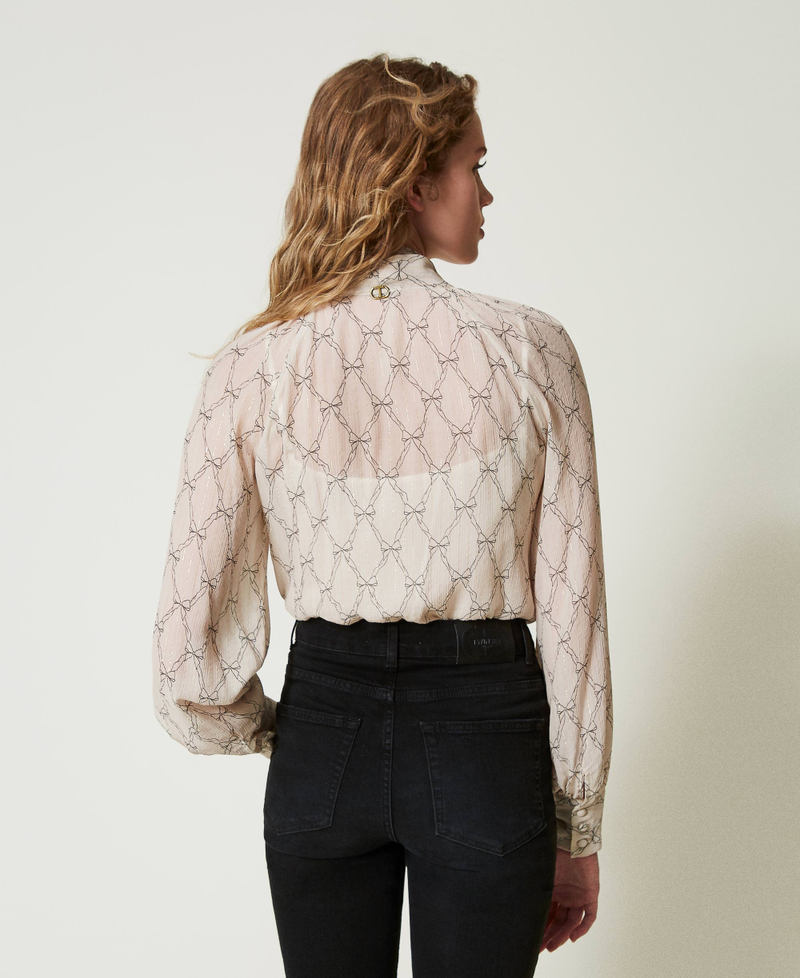 Scee by twin set Camicia in creponne con stampa fiocchi Saldi Di Fabbrica