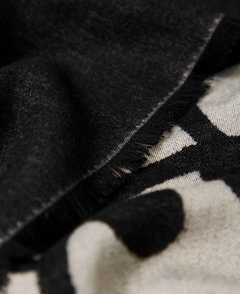 Scee by twin set Sciarpa jacquard con logo Presa