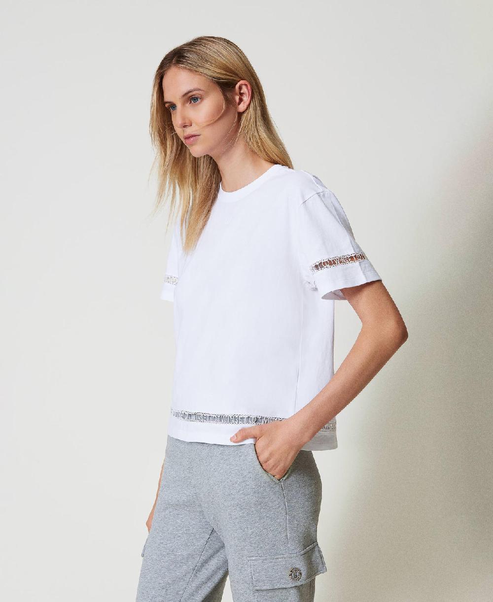 Scee by twin set T-shirt regular con logo ricamato Sconto
