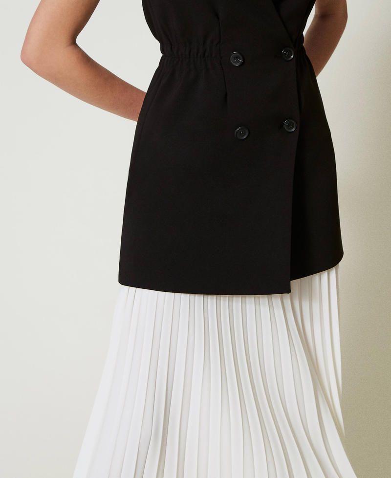 Scee by twin set Gilet in crêpe e gonna lunga plissé Black Friday