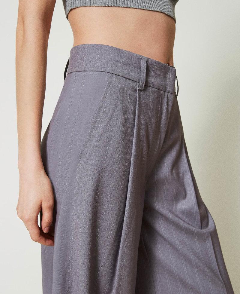 Scee by twin set Pantaloni wide leg gessati con risvolto Smaltimento dello stoccaggio