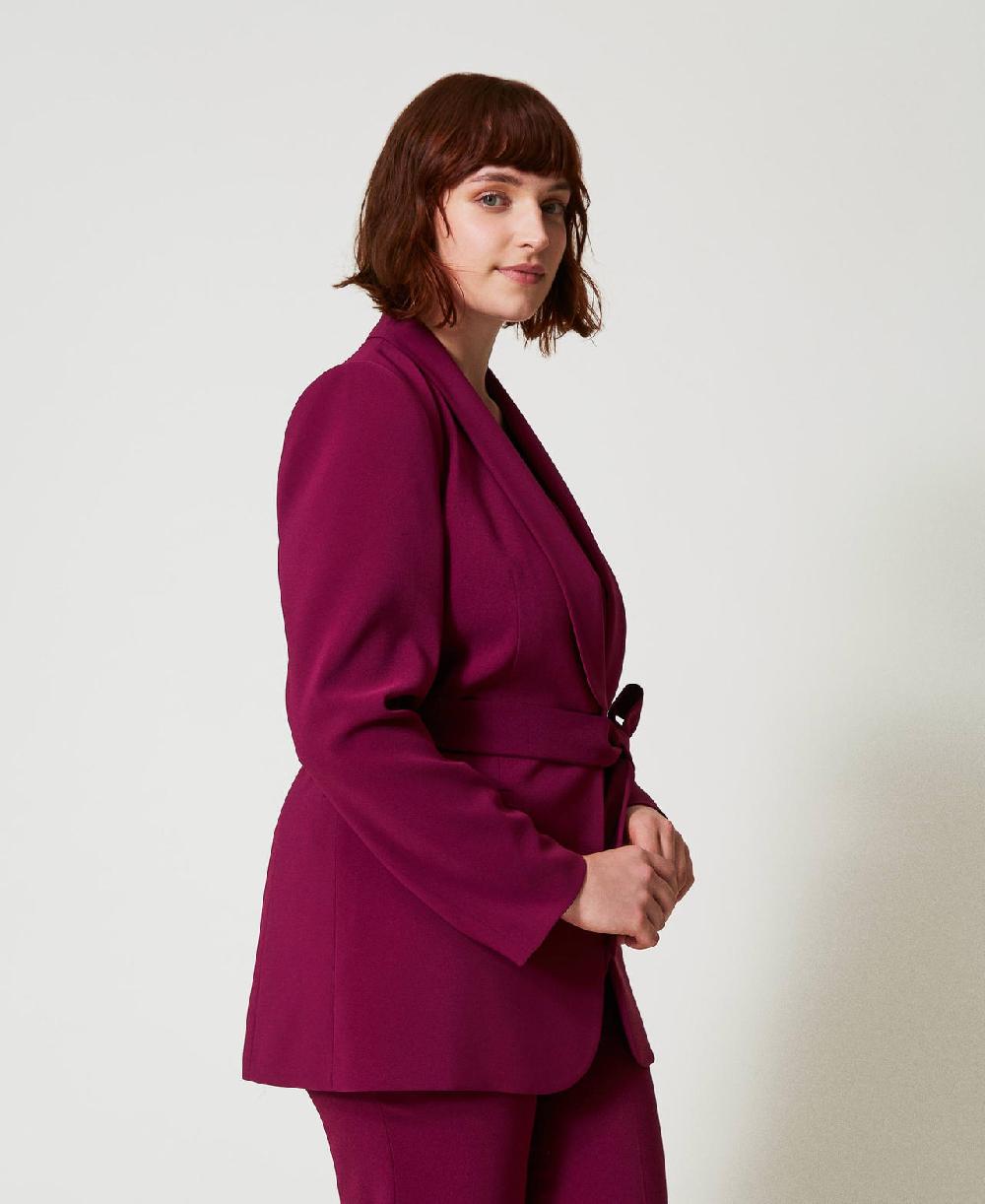 Scee by twin set Giacca blazer con cintura e catena Oval T Offerte giornaliere