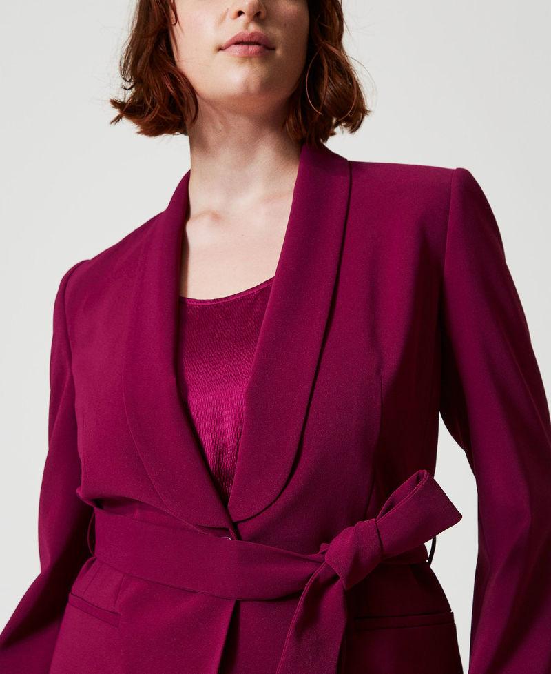 Scee by twin set Giacca blazer con cintura e catena Oval T Offerte giornaliere