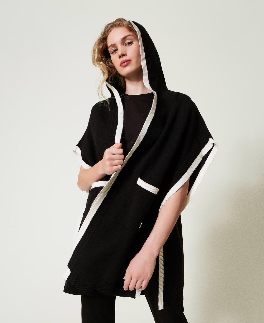 Scee by twin set Poncho in maglia con tasche Sconto