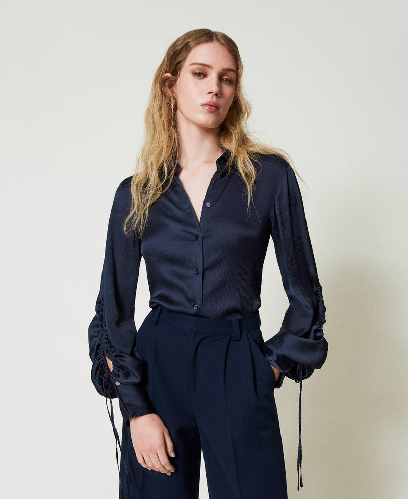 Scee by twin set Camicia in raso martellato con oblò Offerte