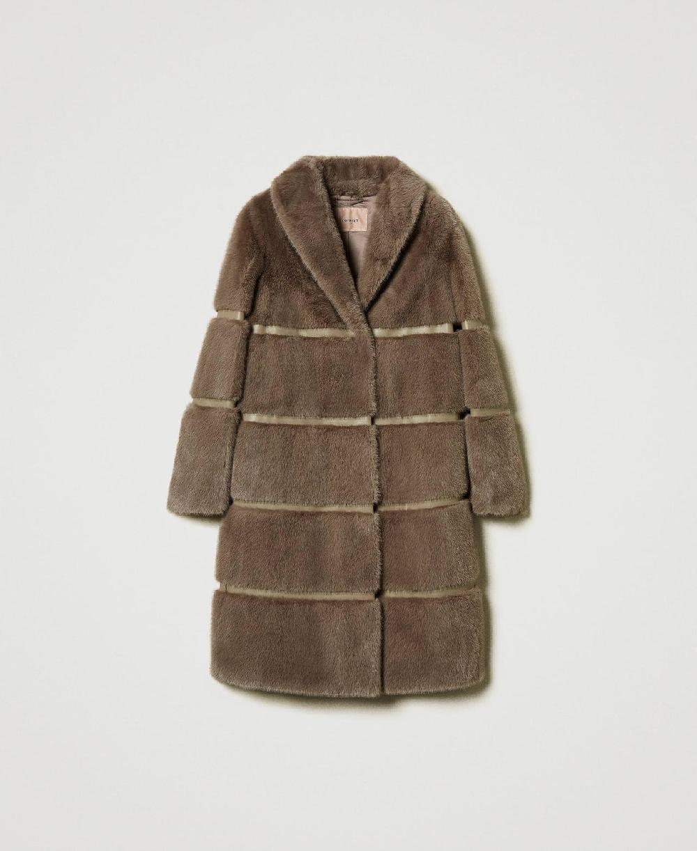 Scee by twin set Cappotto in faux fur con intarsi Convenienza
