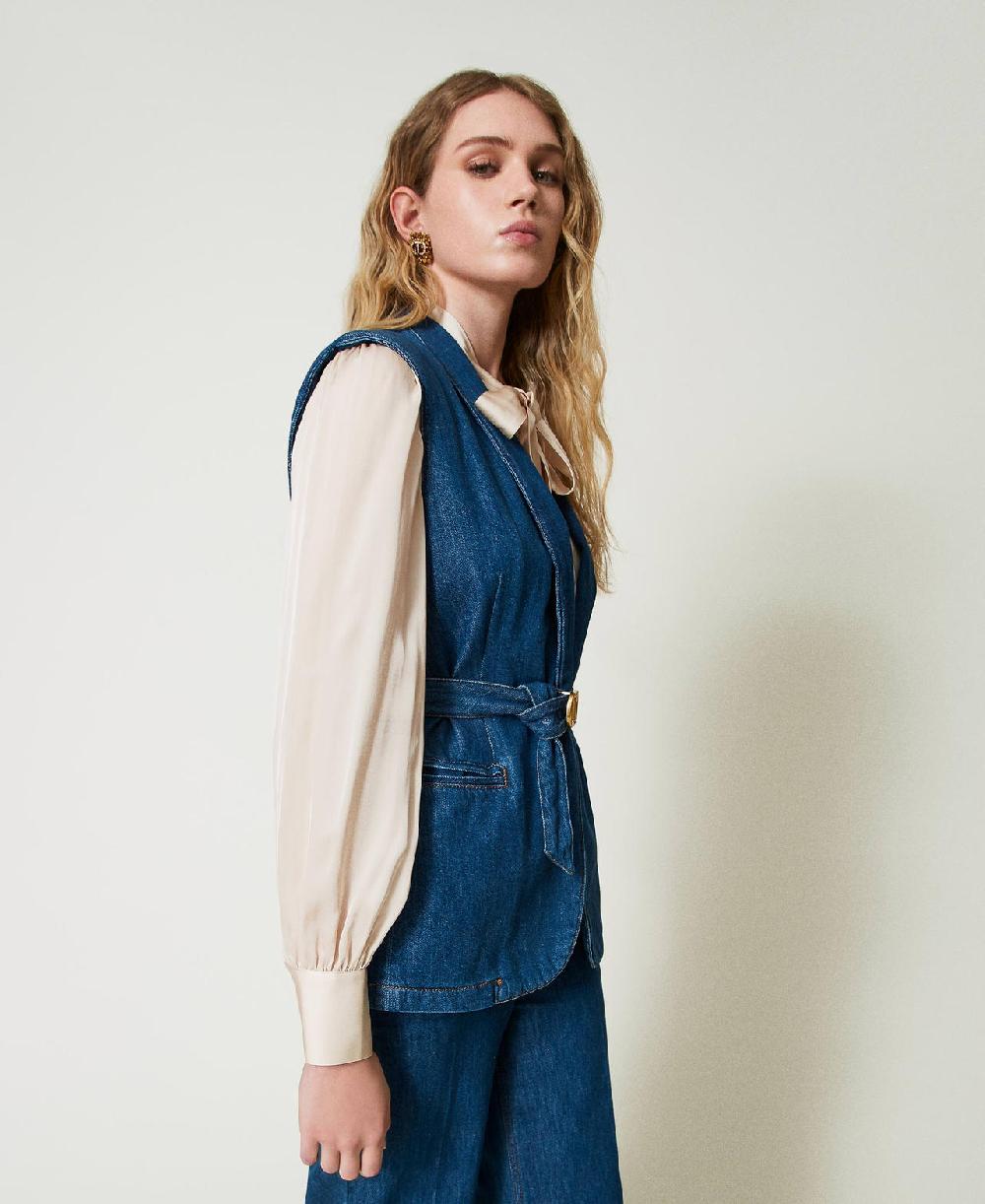 Scee by twin set Gilet in jeans con cintura Offerta