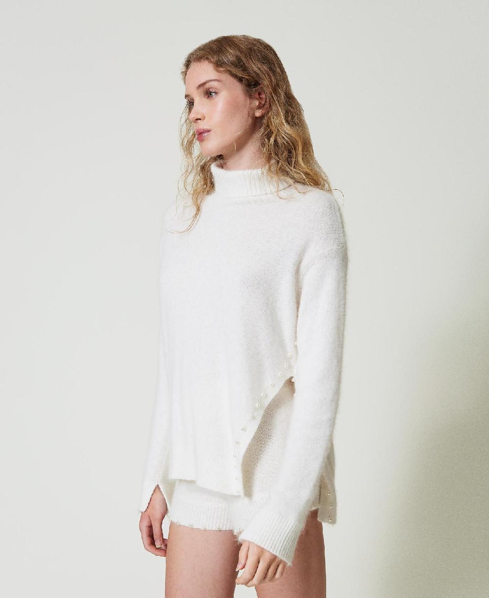 Scee by twin set Maglia dolcevita in misto angora con perle Outlet