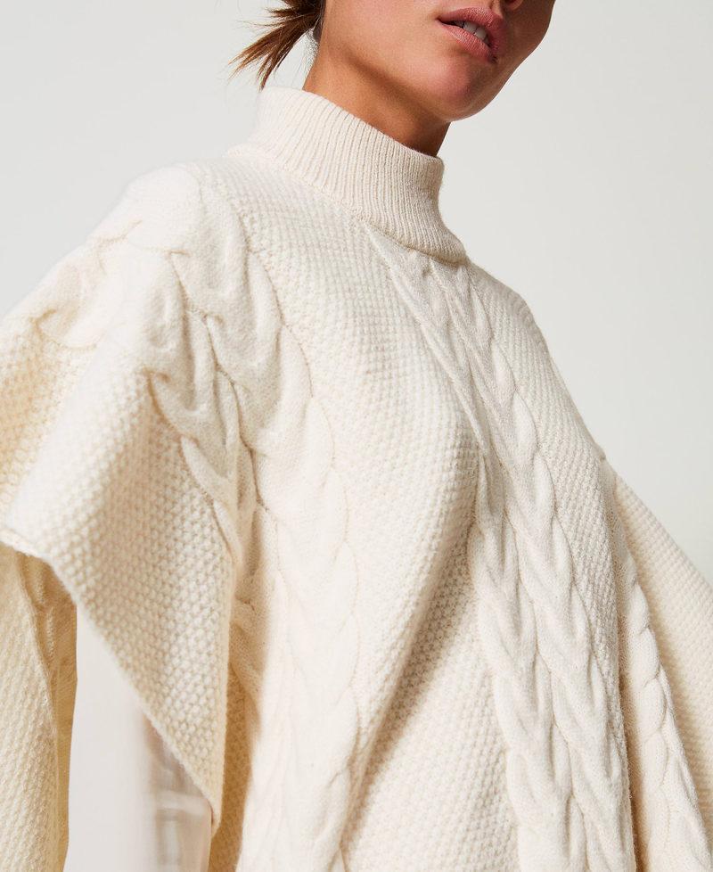 Scee by twin set Poncho in maglia con trecce Offerta esclusiva