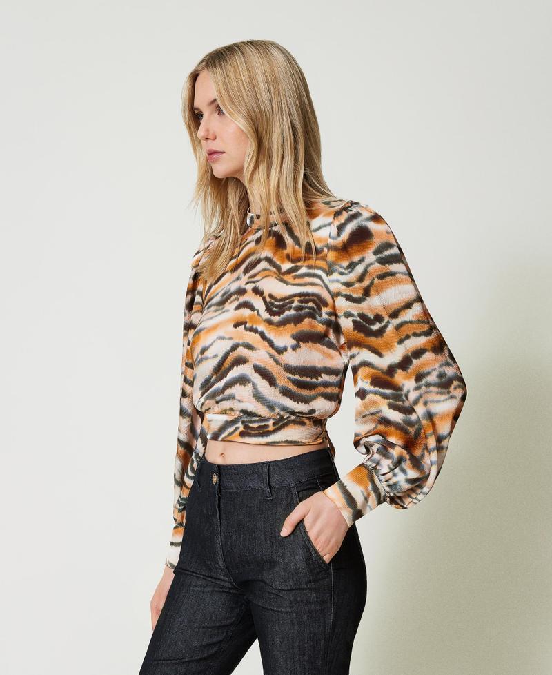 Scee by twin set Blusa cropped in raso animalier Offerte giornaliere