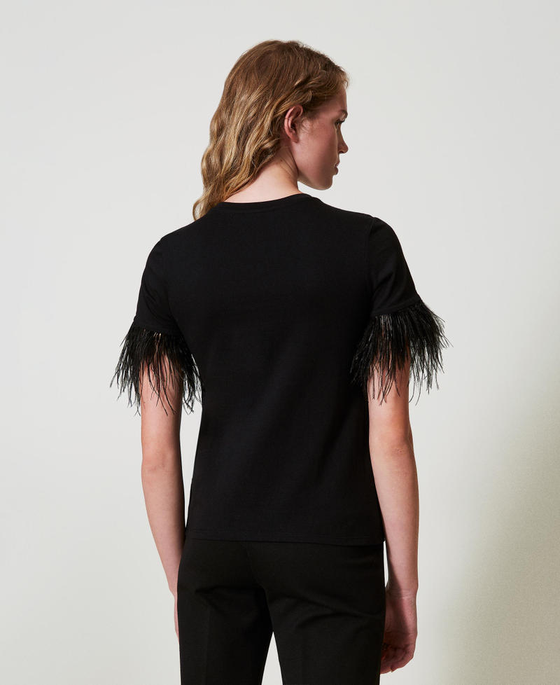 Scee by twin set T-shirt con logo Oval T e piume Enormi risparmi
