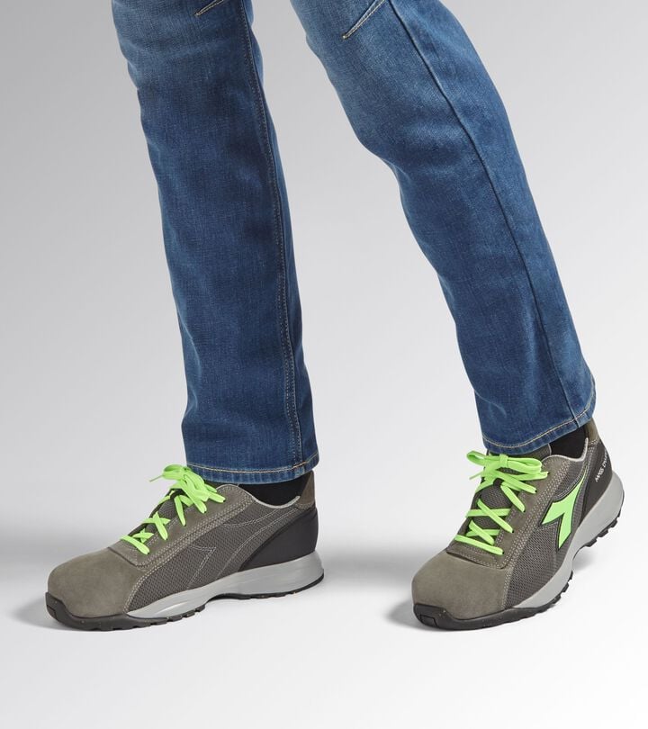 Utility Diadora GLOVE MDS TEXT LOW S1PS FO HRO SR Scarpa antinfortunistica bassa Rilascio limitato