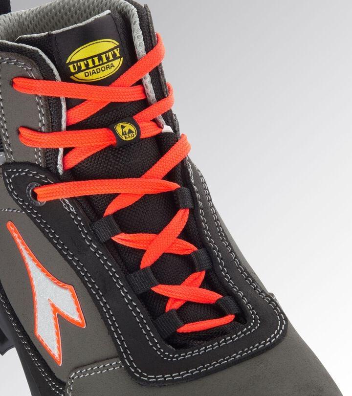Utility Diadora SHARK STA IMP LEAT MID S3S FO SR SC ESD Scarpa antinfortunistica alta Limitato a 3 giorni