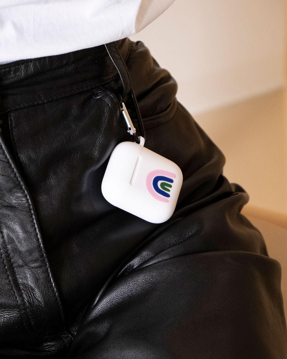 Wood'd AirPods Case Rainbow White Online