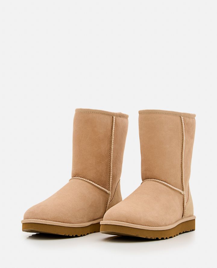Ugg W CLASSIC SHORT II Prezzo basso