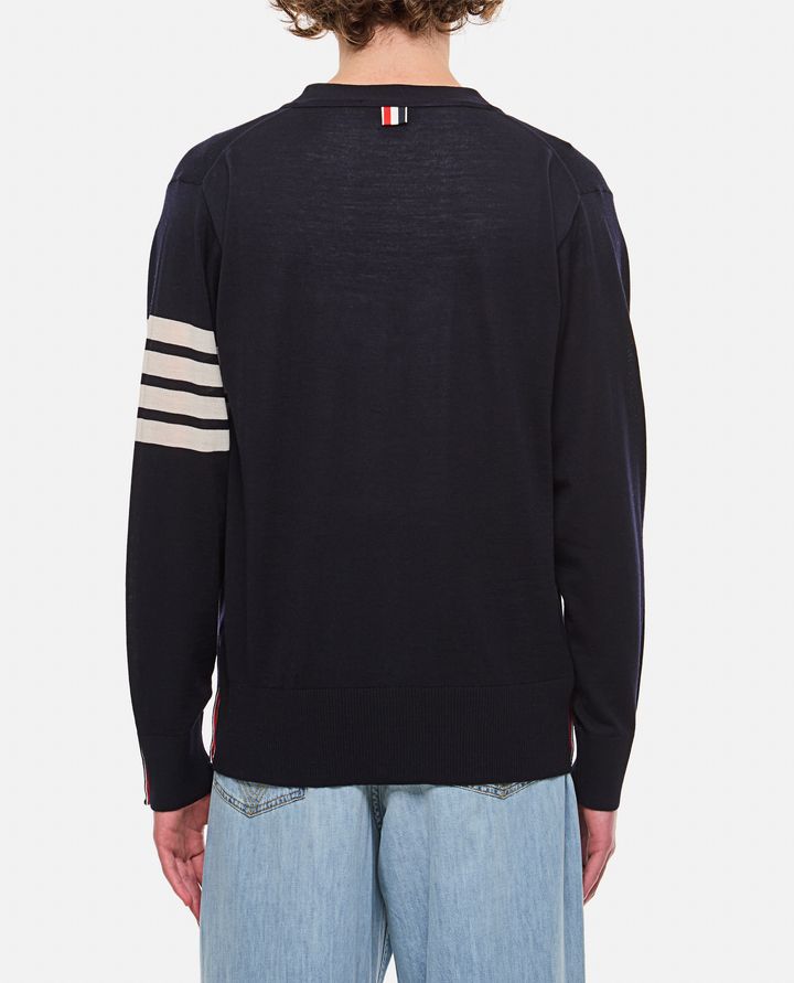 Thom Browne CARDIGAN CLASSICO SCOLLO A V Rilascio limitato