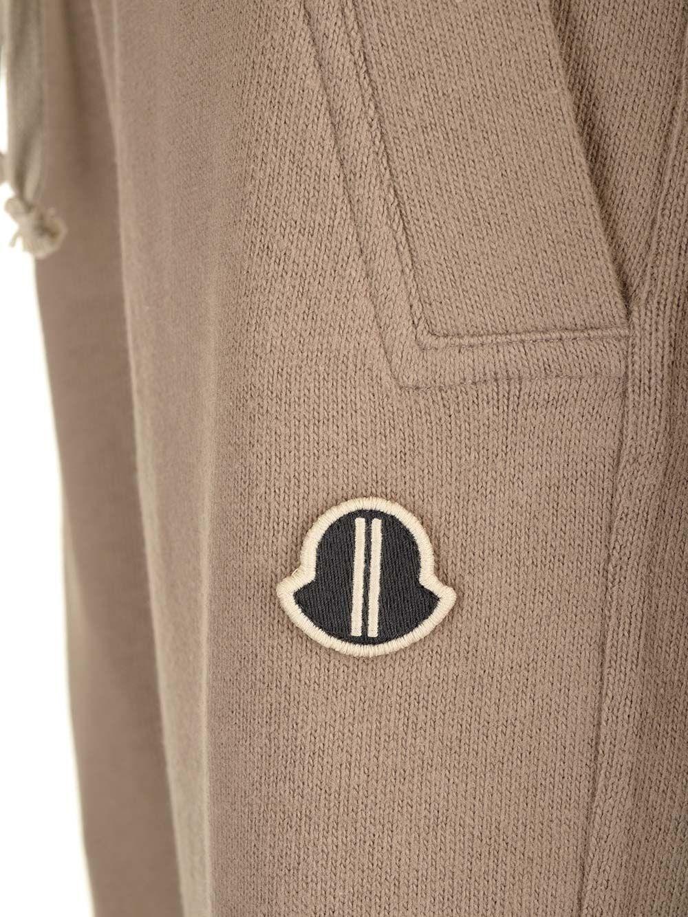 Al Duca D'Aosta Moncler X Rick Owens Jogger in maglia Duty-free