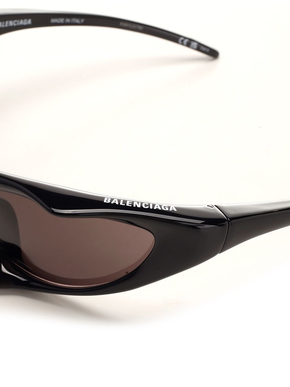 Al Duca D'Aosta Balenciaga Occhiali Da Sole Runner Cat in Nero Trasporto libero internazionale